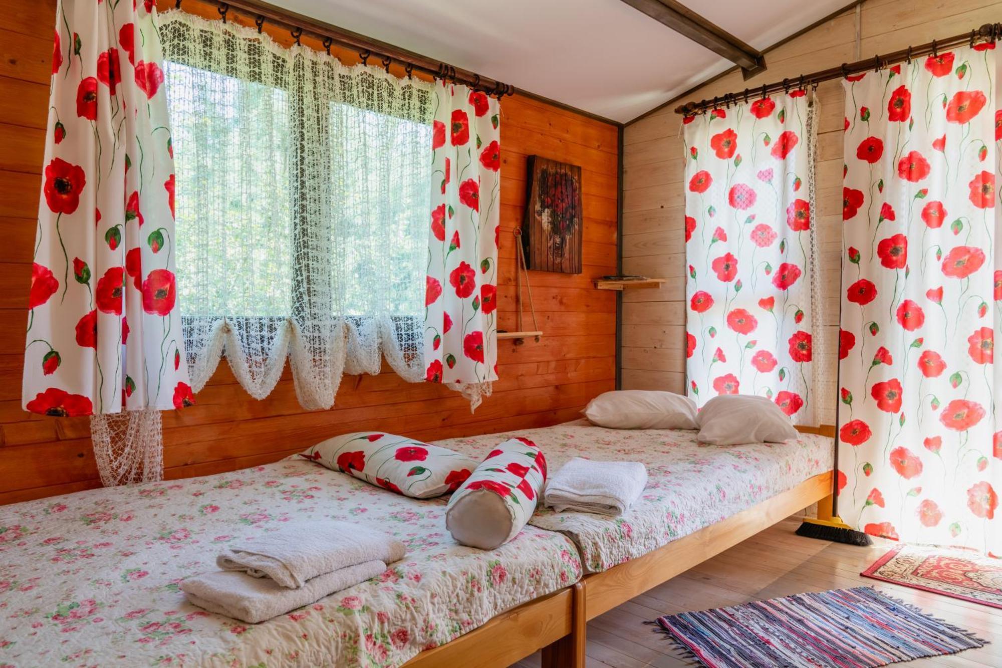 Villa Osrodek Wypoczynkowy Mamczur Pizuny Lukawica Exterior foto